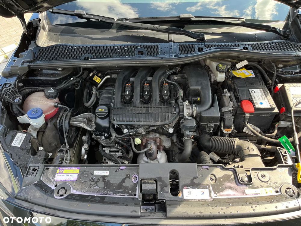 Peugeot 208 1.2 PureTech Allure S&S - 6