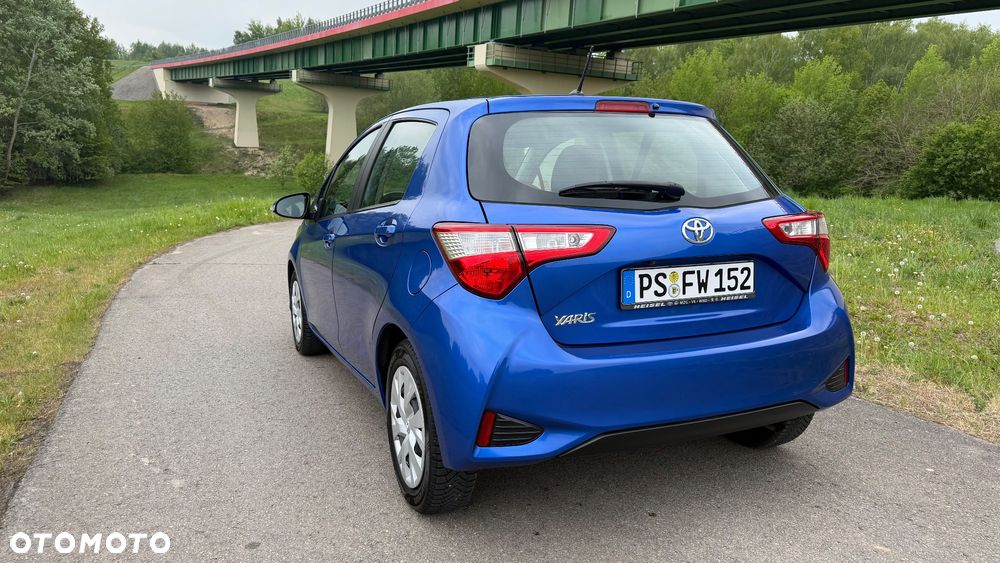 Toyota Yaris 1.0 VVT-i - 30