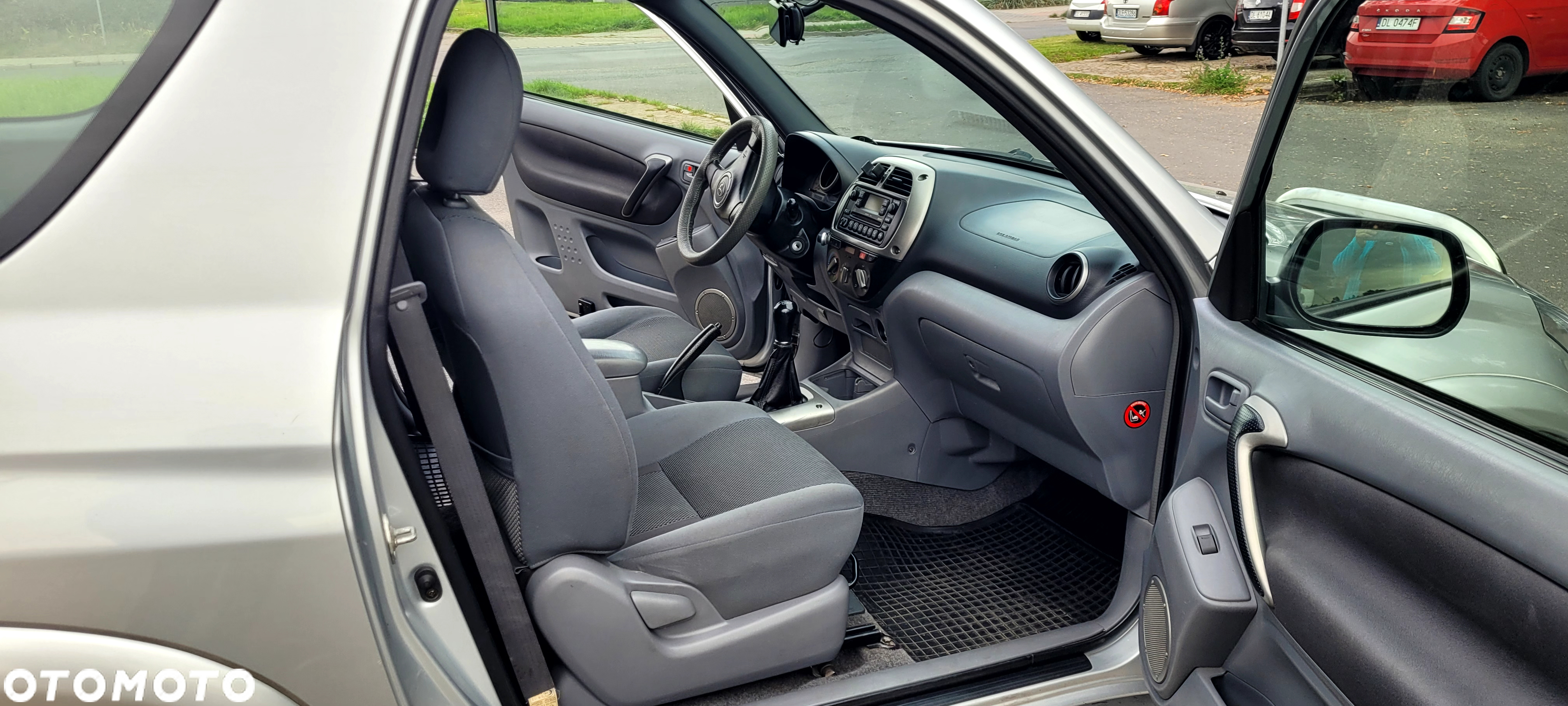 Toyota RAV4 2.0 VVT-i 4x4 - 6