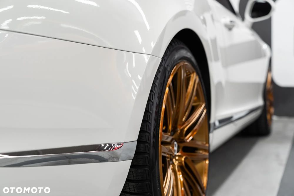 Bentley Continental GT - 22