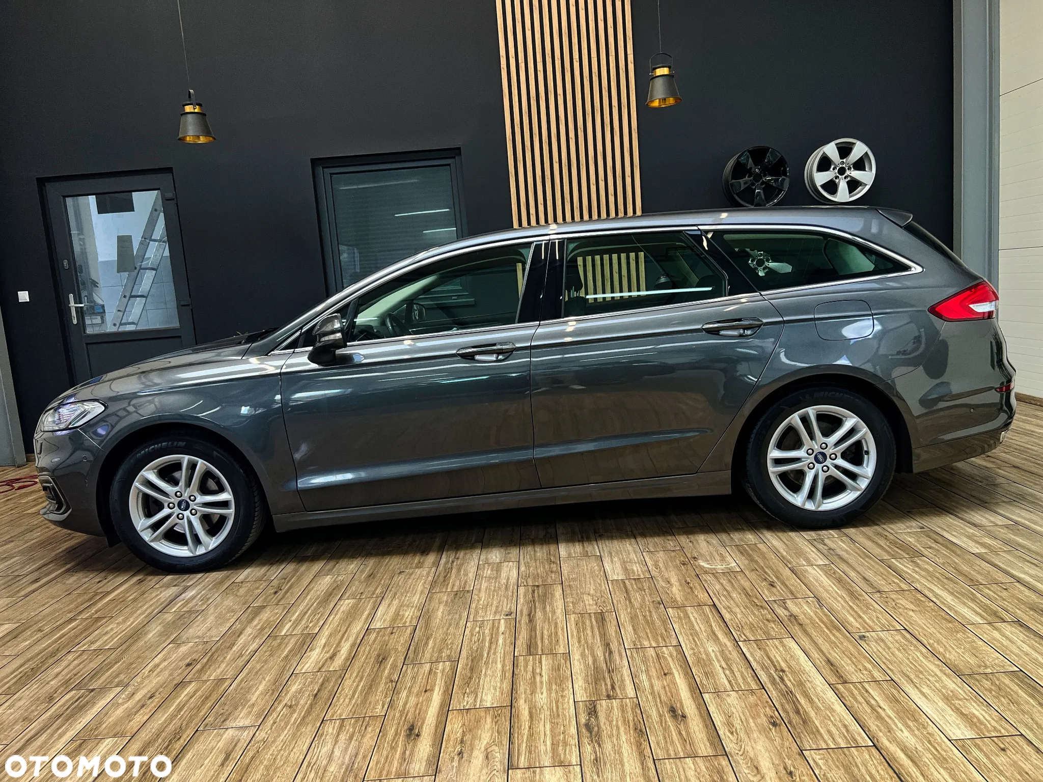 Ford Mondeo - 12