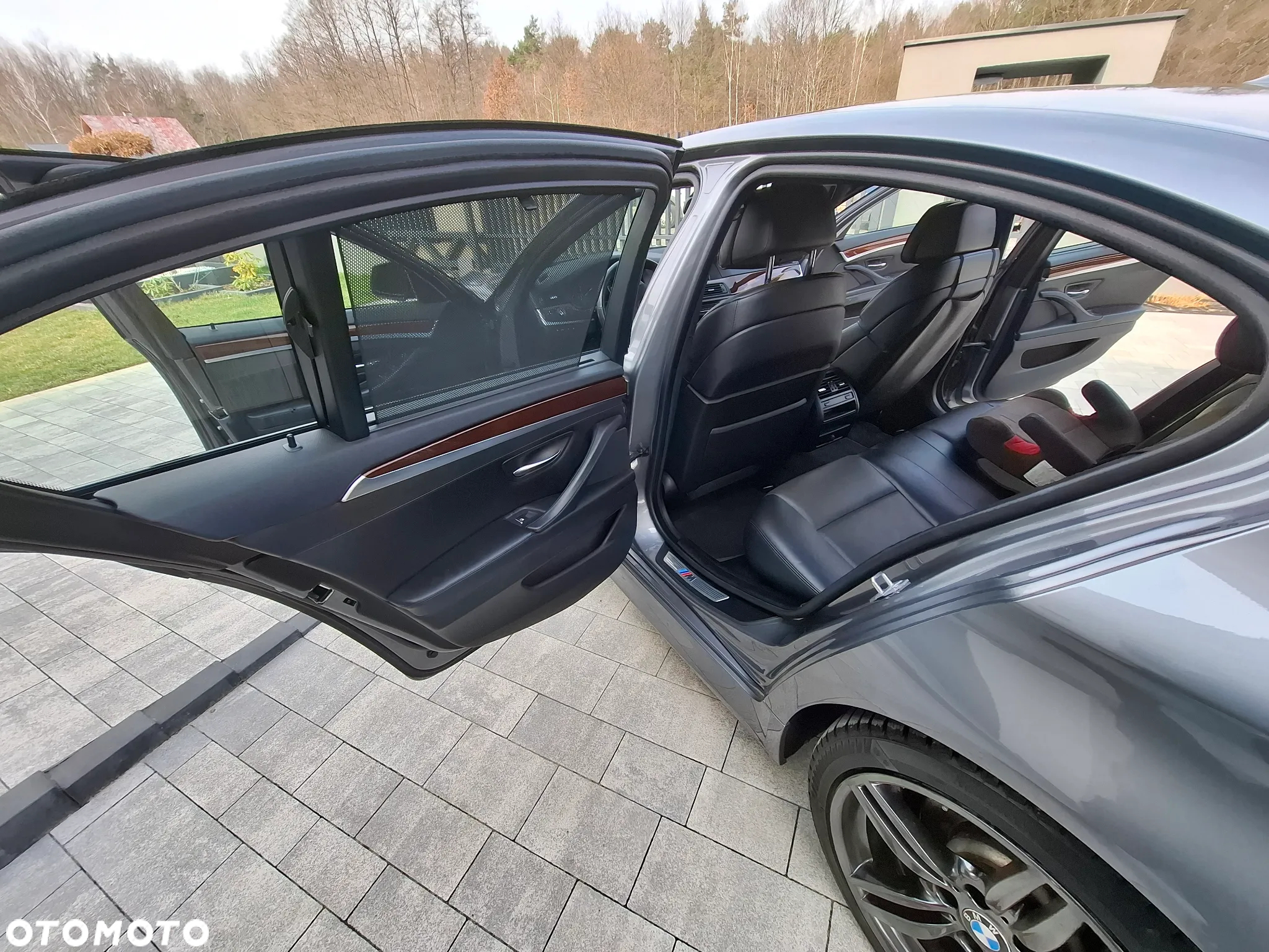 BMW Seria 5 535i xDrive - 15