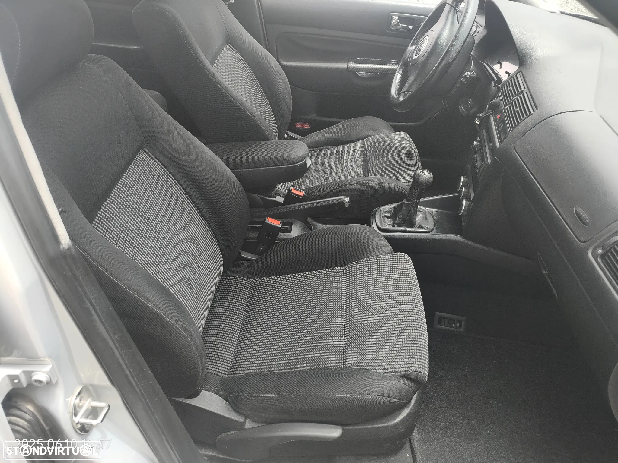 VW Golf 1.9 TDi Highline - 13