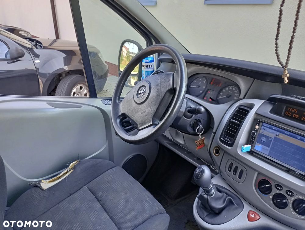 Opel Vivaro L1H1 2.7t - 11