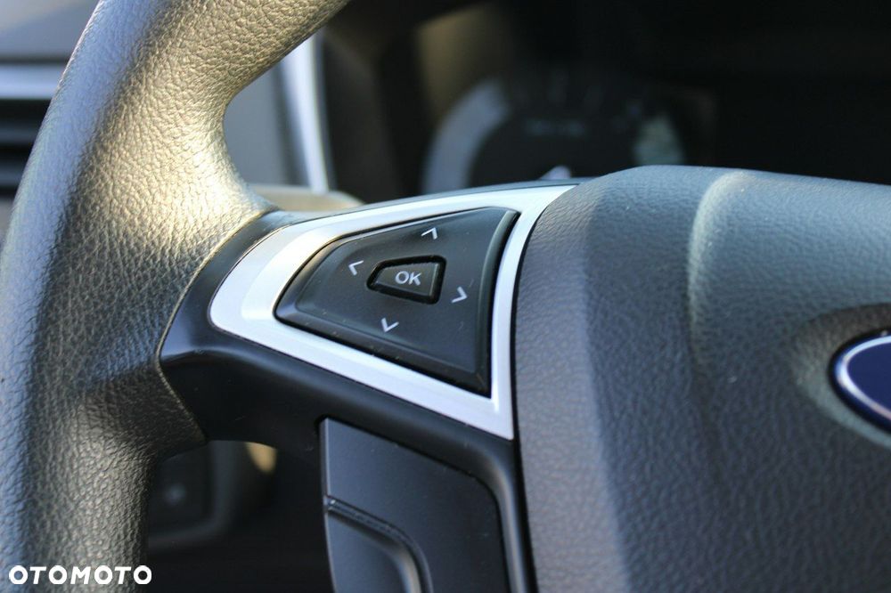 Ford Mondeo - 23