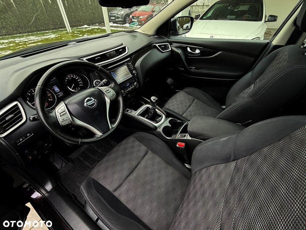 Nissan Qashqai 1.2 DIG-T N-Connecta EU6 - 18