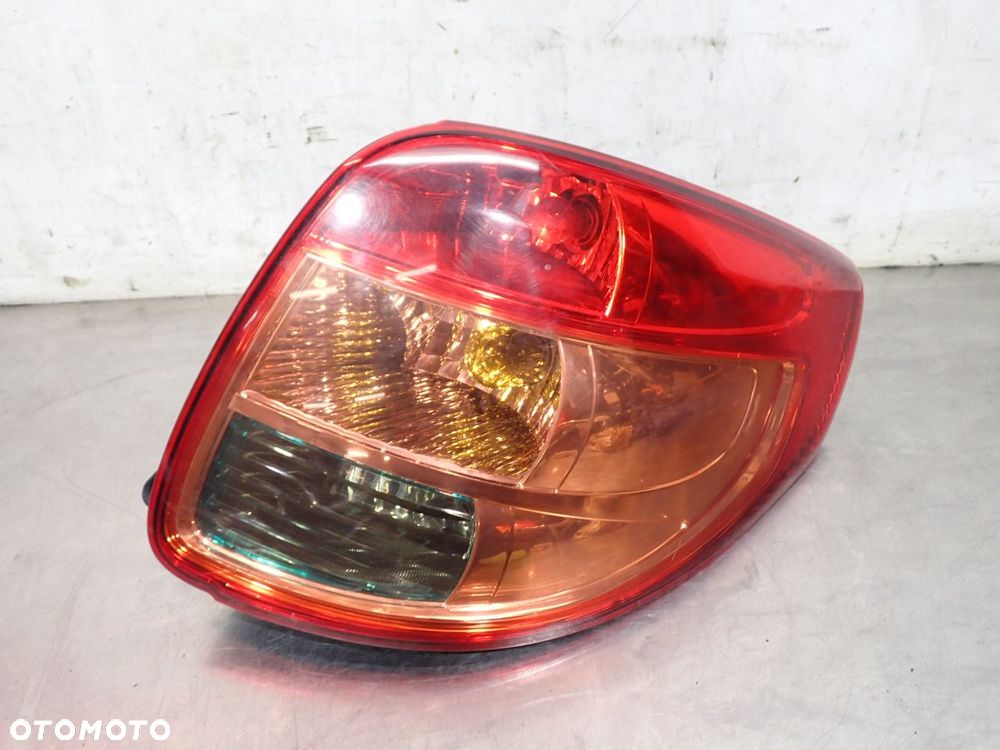 LAMPA PRAWA TYLNA SUZUKI SX4 1.6 - 2