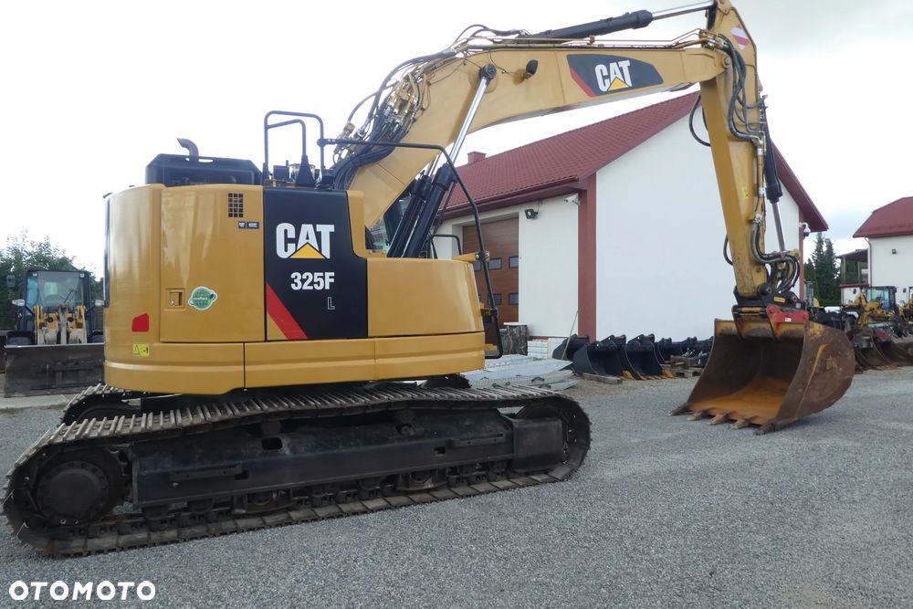 Caterpillar 325FL - 6