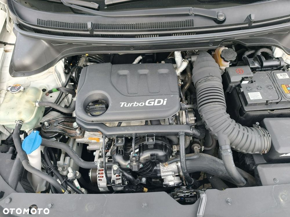 Hyundai i20 - 24