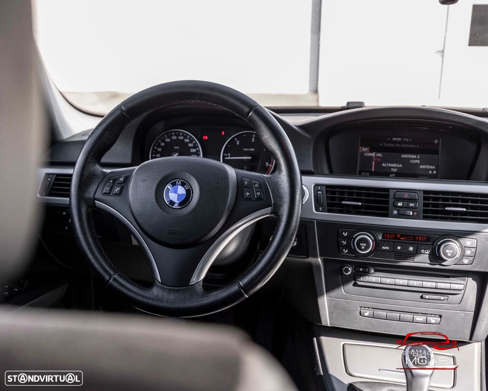 BMW 320 d - 14