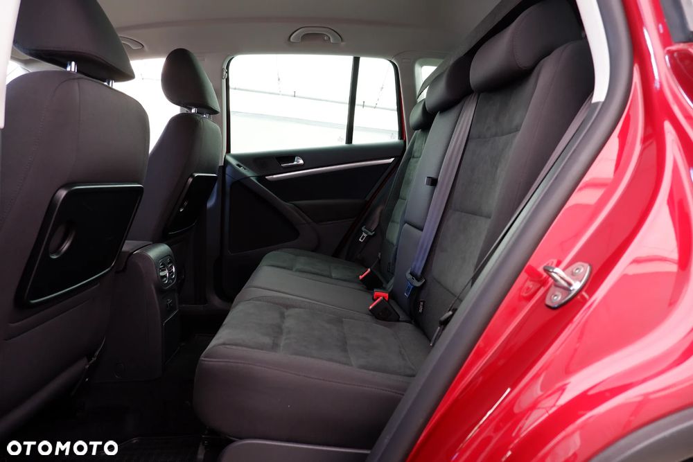 Volkswagen Tiguan - 10