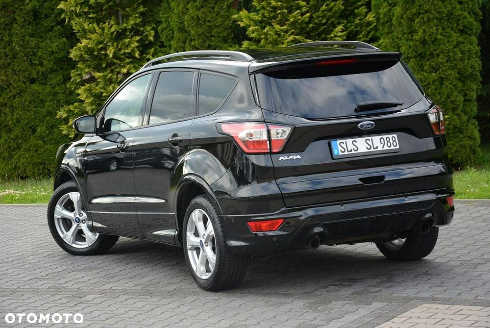 Ford Kuga 1.5 EcoBoost 2x4 ST-Line - 6