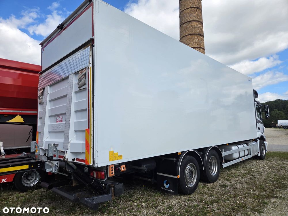 Mercedes-Benz Actros 2553 - 13