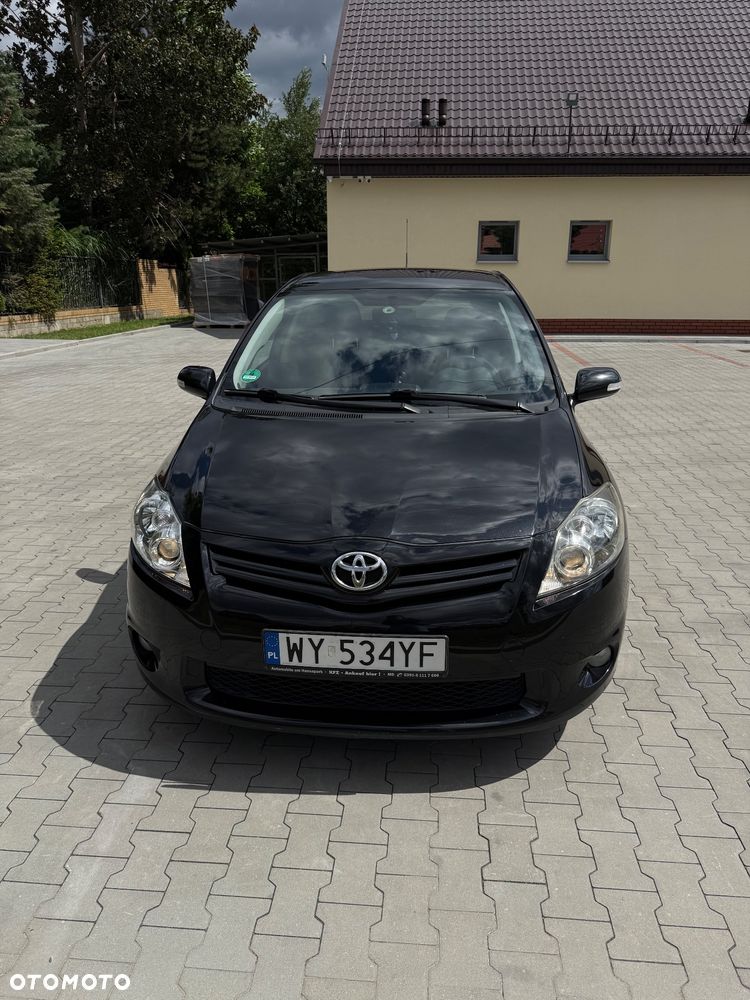 Toyota Auris 2.0 D-4D - 5
