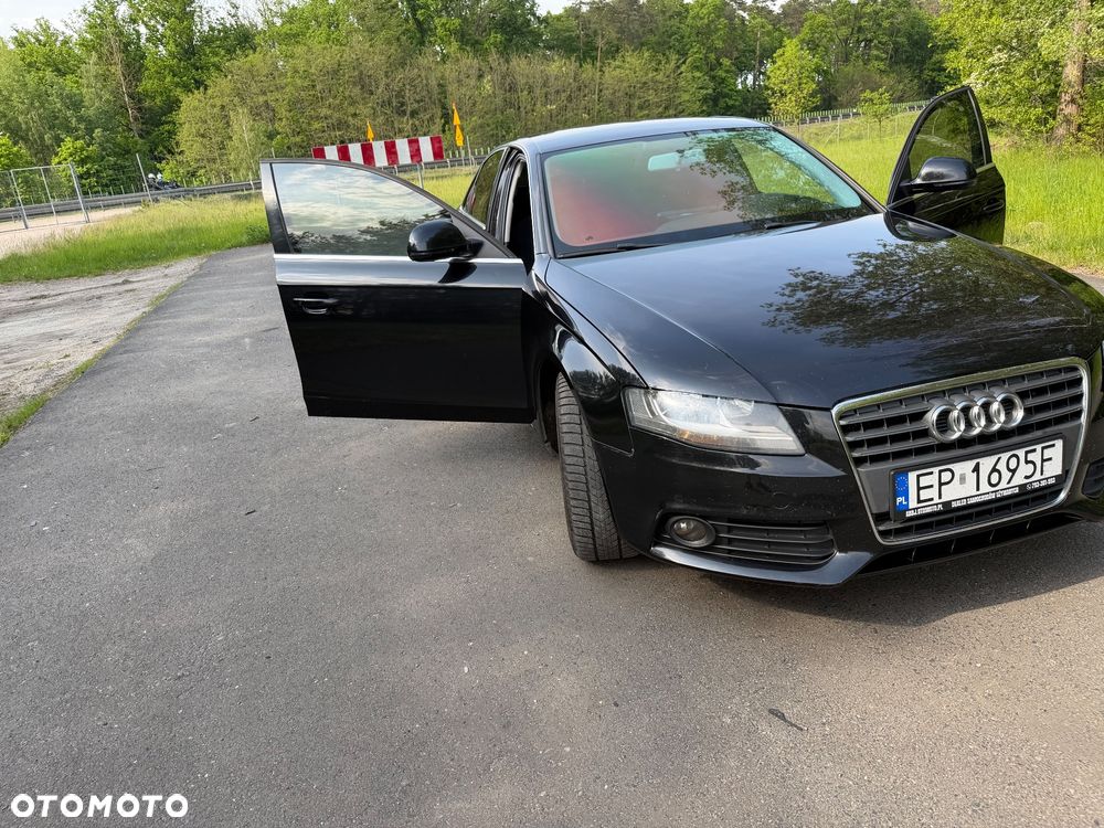 Audi A4 Limousine - 5