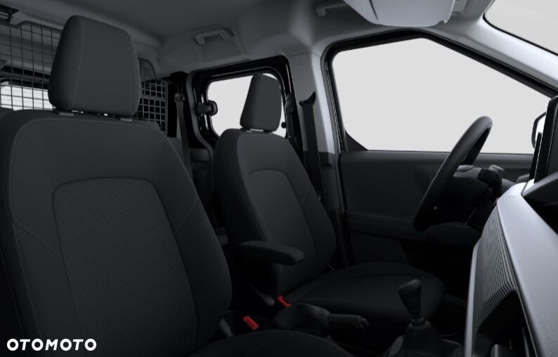 Ford Transit Courier - 13