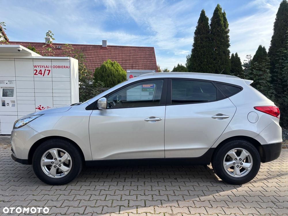 Hyundai ix35 1.7 CRDi 2WD UEFA EURO 2012 Edition - 11