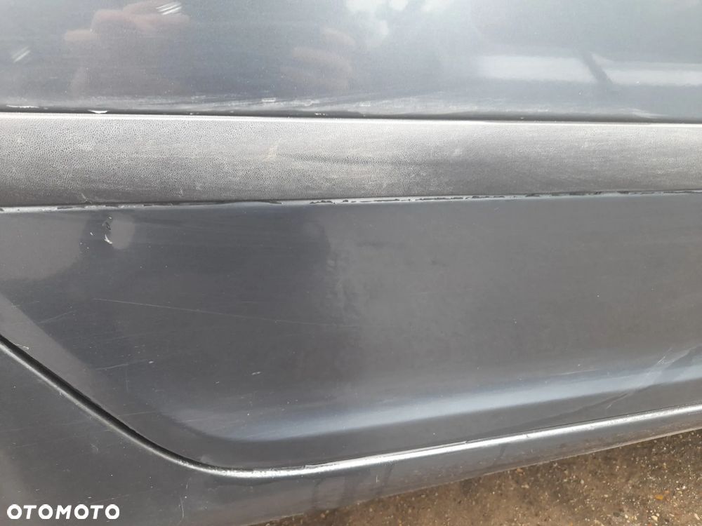 SKODA OCTAVIA II DRZWI PRAWY TYŁ PRAWE TYLNE LF7V 9901 - 8