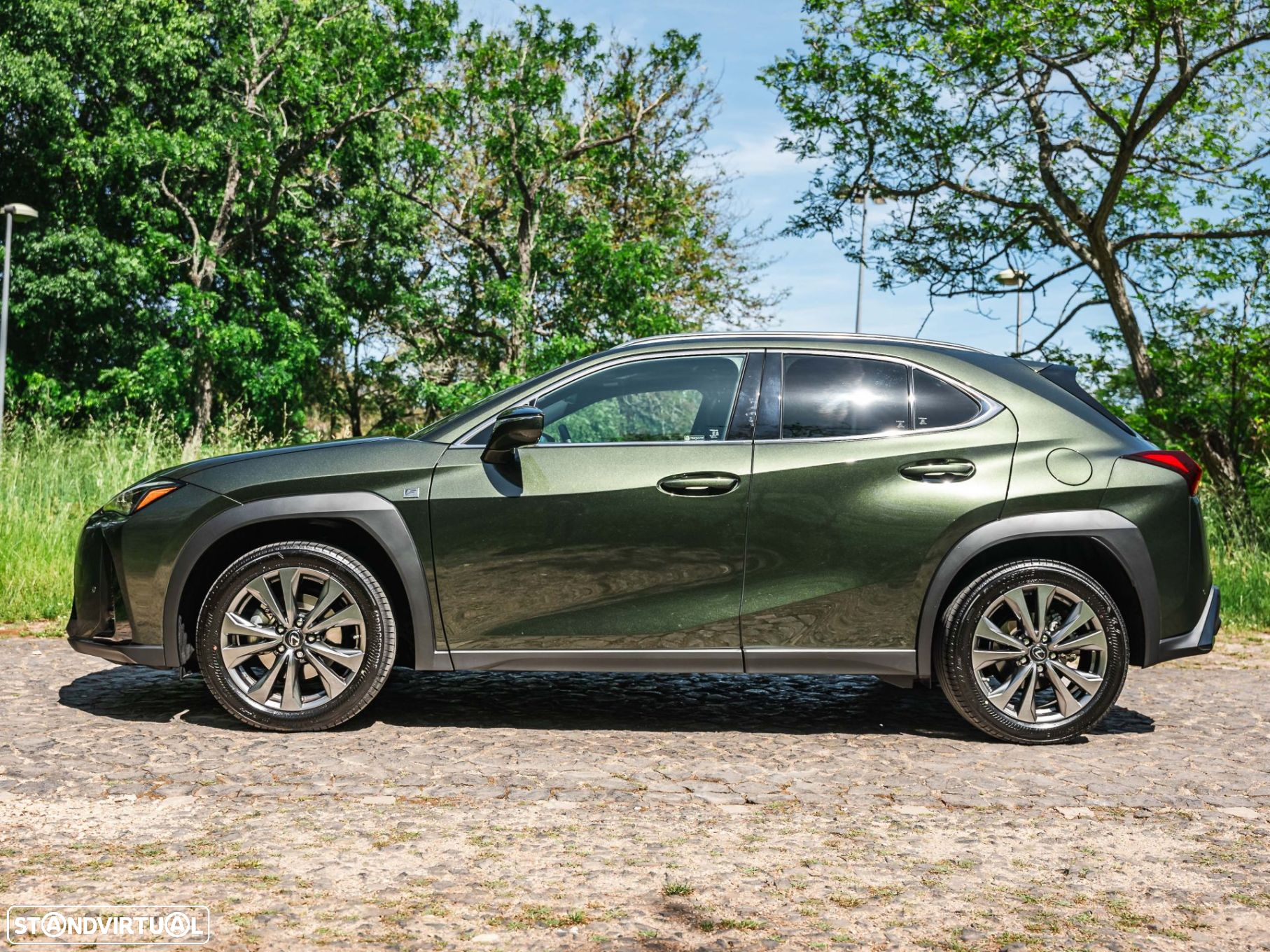 Lexus UX 250h - 3