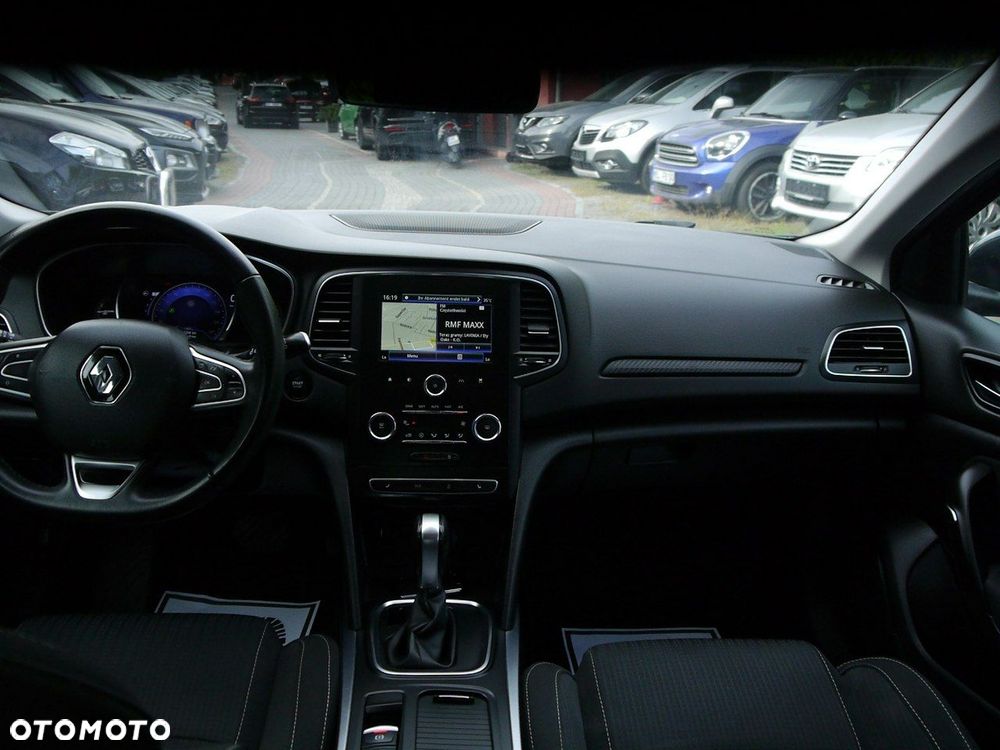Renault Megane ENERGY TCe 140 EDC LIMITED - 19