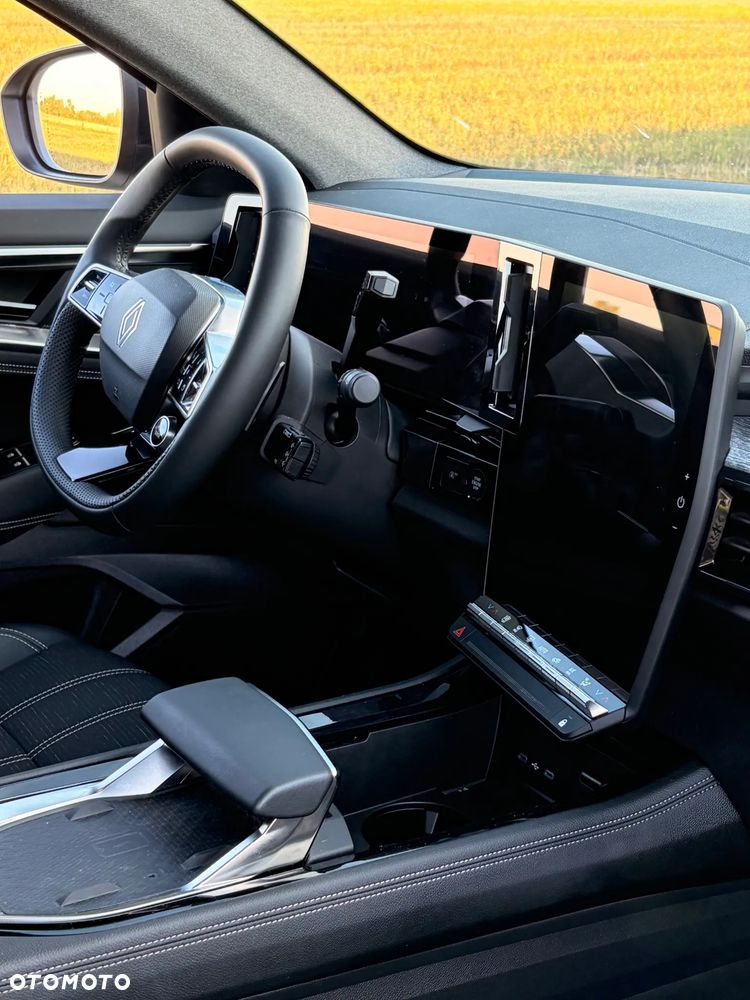 Renault Austral 1.3 TCe mHEV Techno - 8