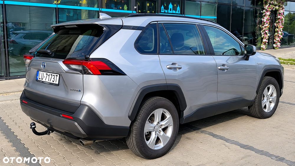 Toyota RAV4 - 8