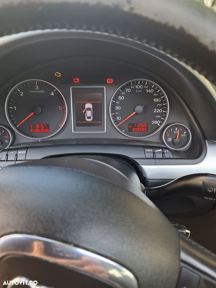 Audi A4 Limuzina 2.0 TDI DPF - 6