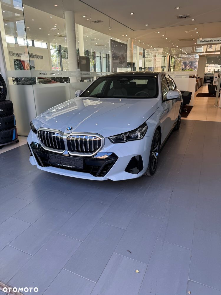 BMW Seria 5 520d mHEV M Sport - 3
