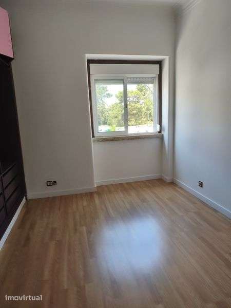 T2 Remodelado, Venda Nova, junto ás portas de Benfica - Grande imagem: 5/10