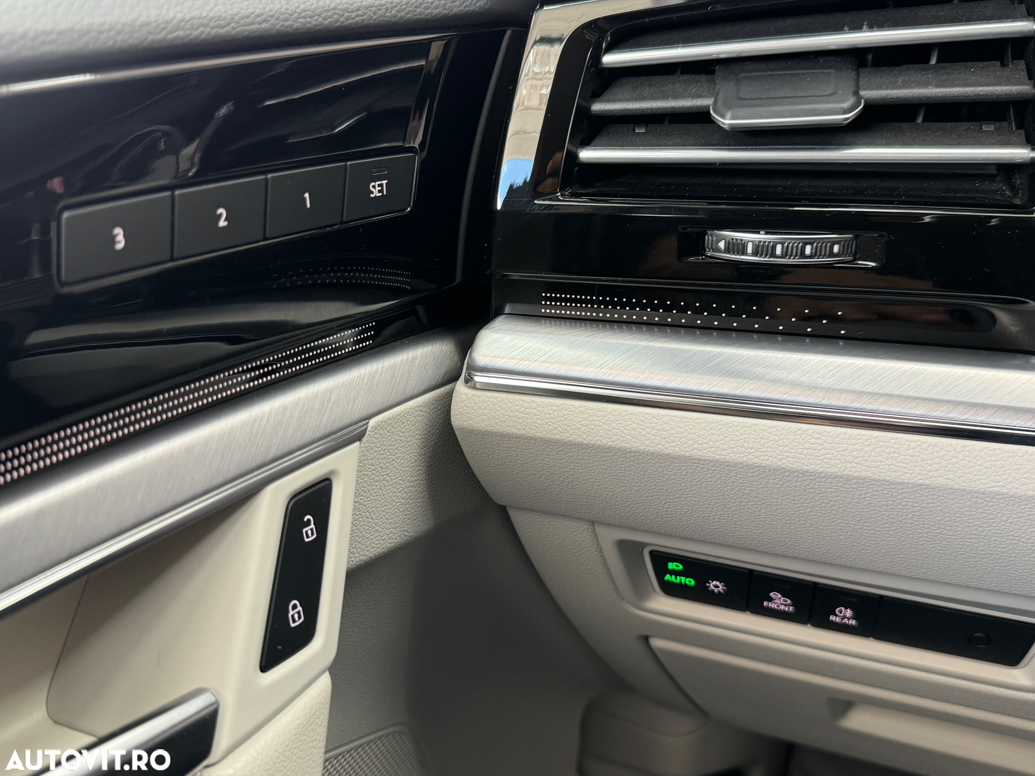 Volkswagen Touareg V6 TDI Elegance - 25