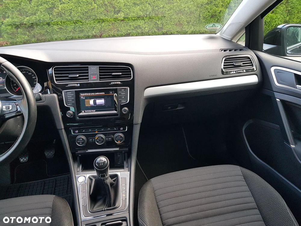 Volkswagen Golf 1.6 TDI BlueMotion Technology Cup - 19