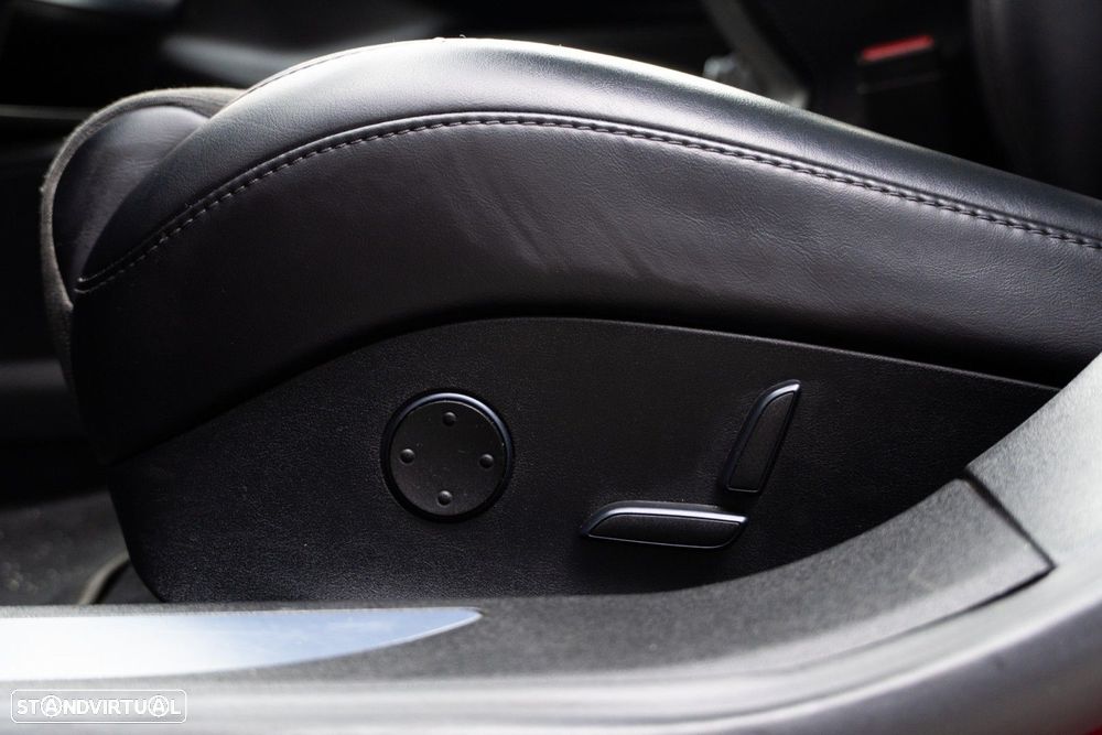 Tesla Model S Long Range AWD - 34