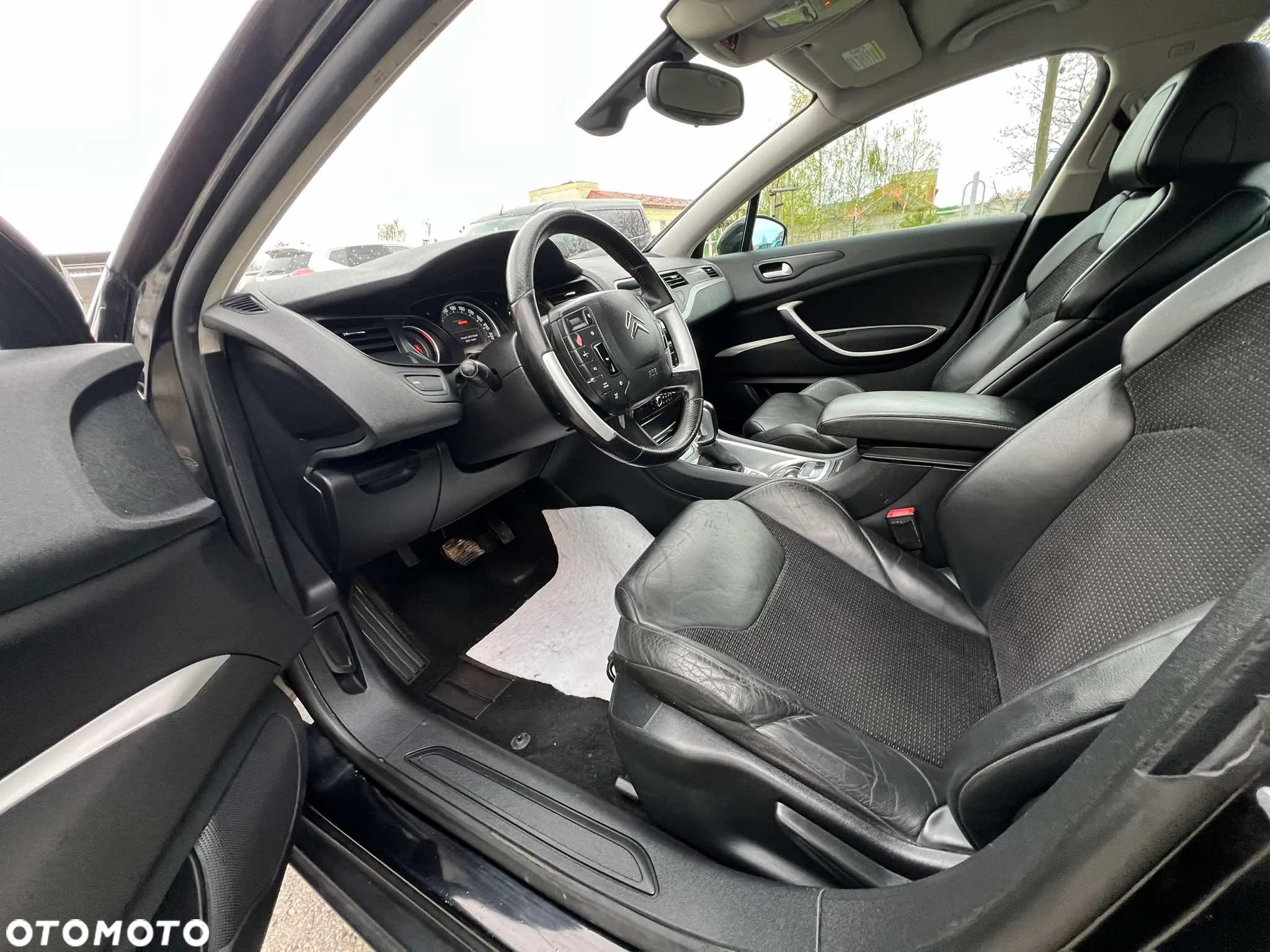Citroën C5 2.0i 16V Exclusive Equilibre Navi - 4