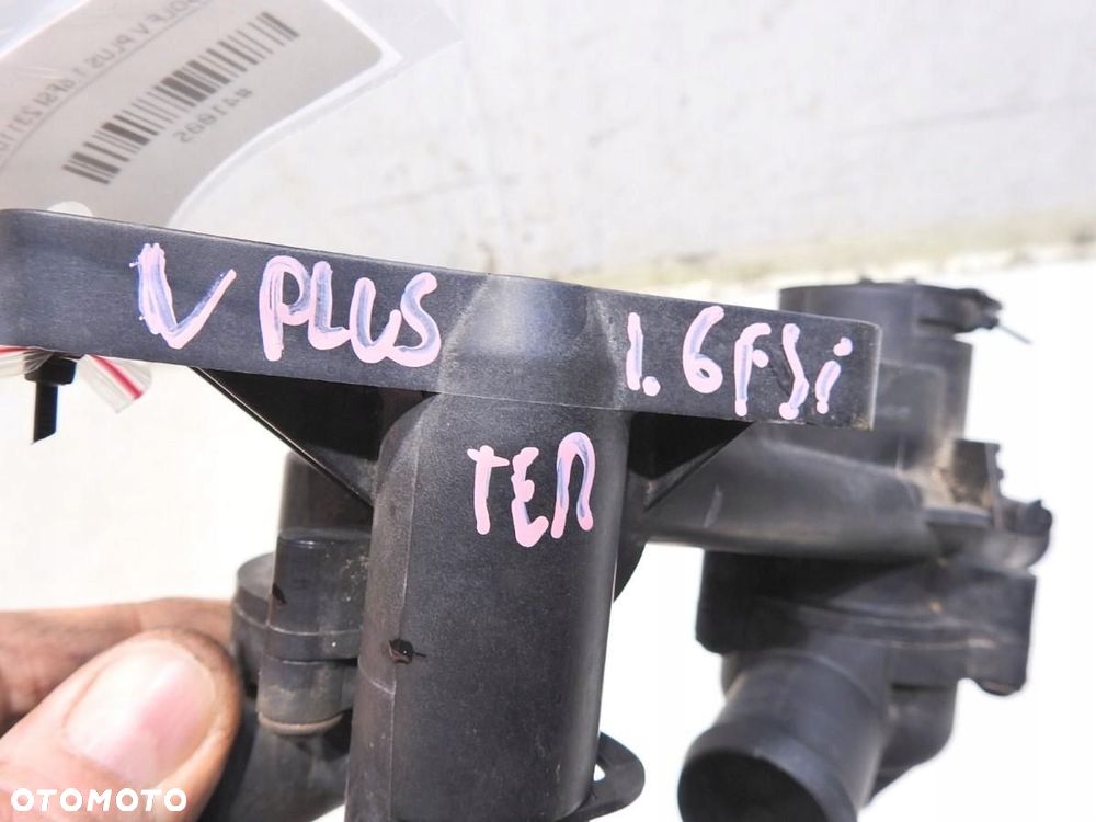 OBUDOWA TERMOSTATU VW GOLF V PLUS 1.6 FSI 03C121026H - 2
