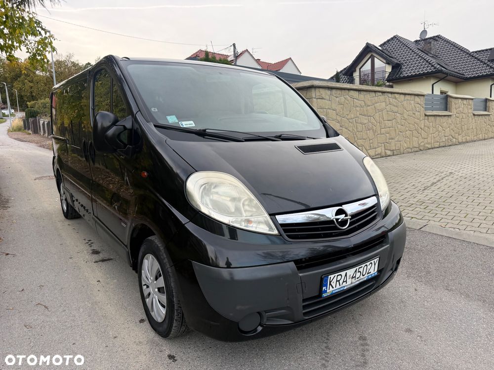 Opel Vivaro - 24
