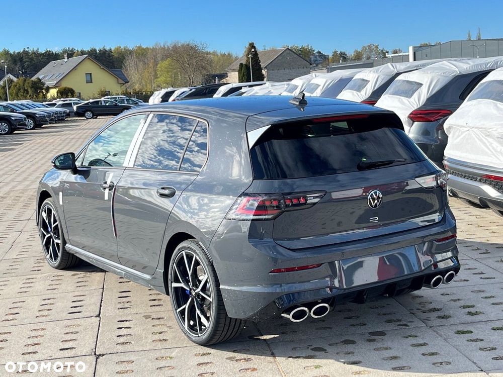 Volkswagen Golf - 4