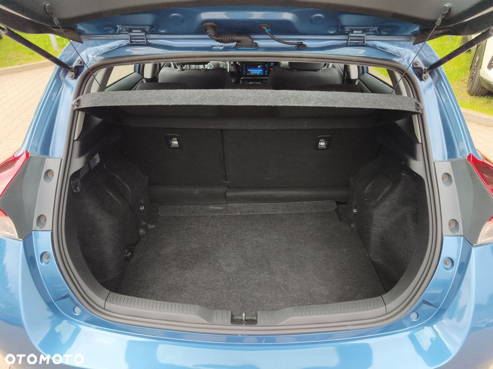 Toyota Auris - 13