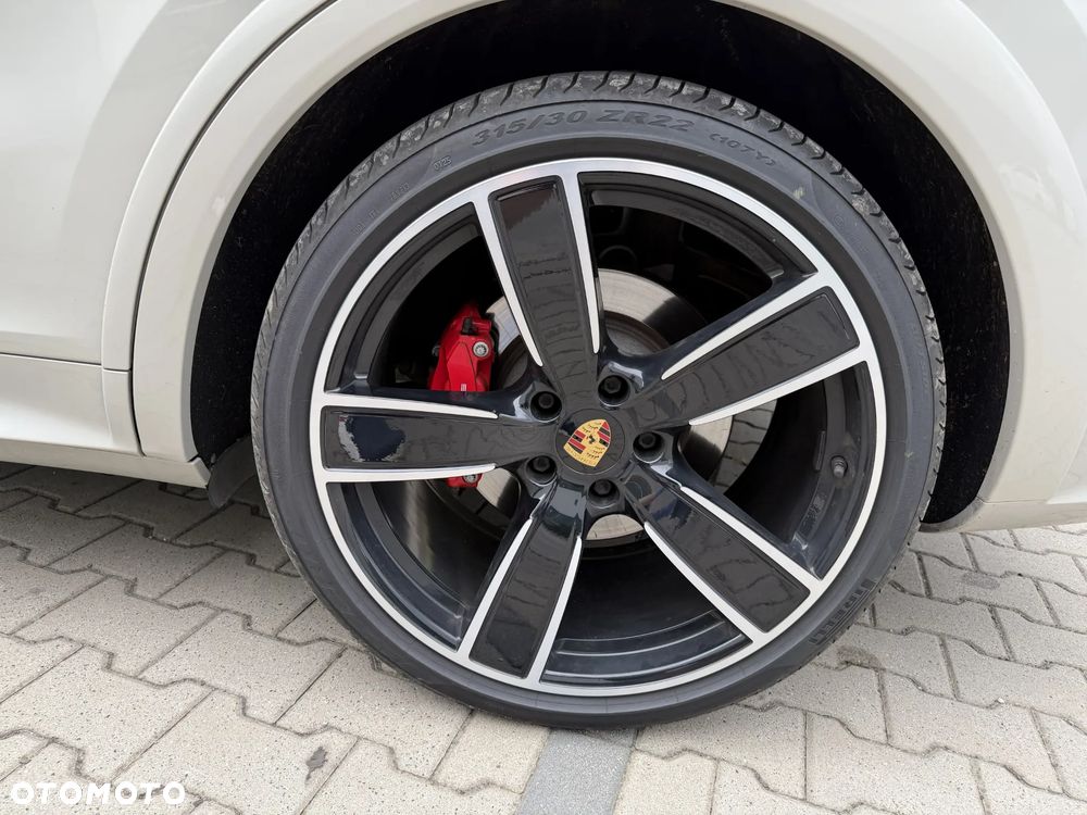 Porsche Cayenne GTS - 11