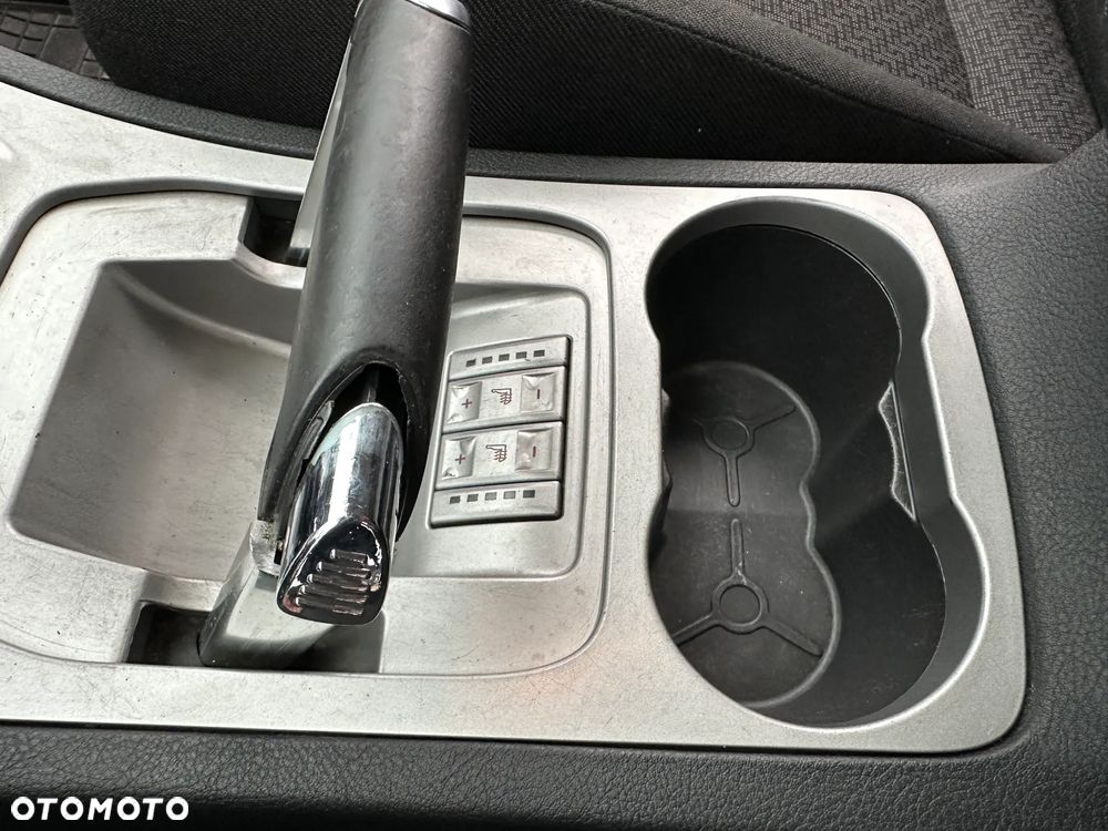 Ford S-Max 2.0 TDCi DPF Ambiente - 21