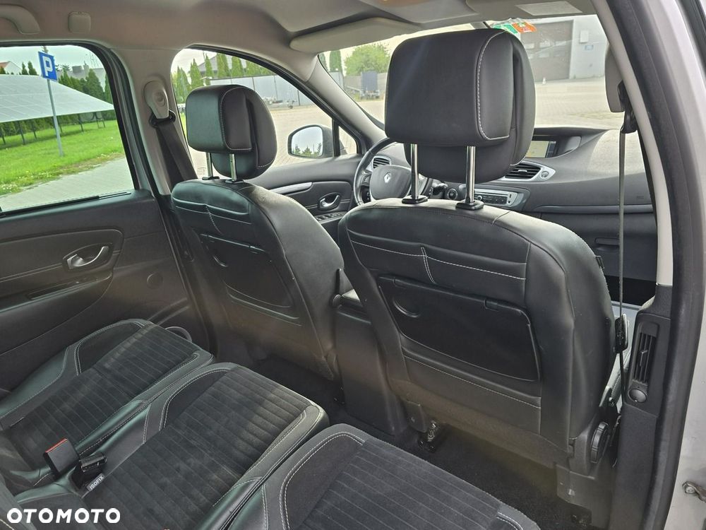 Renault Scenic - 24