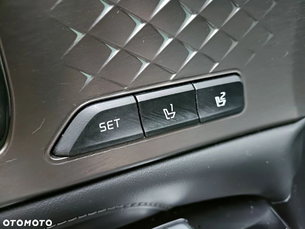 Kia Sorento 1.6 T-GDI HEV Prestige Line 4WD 7os - 12