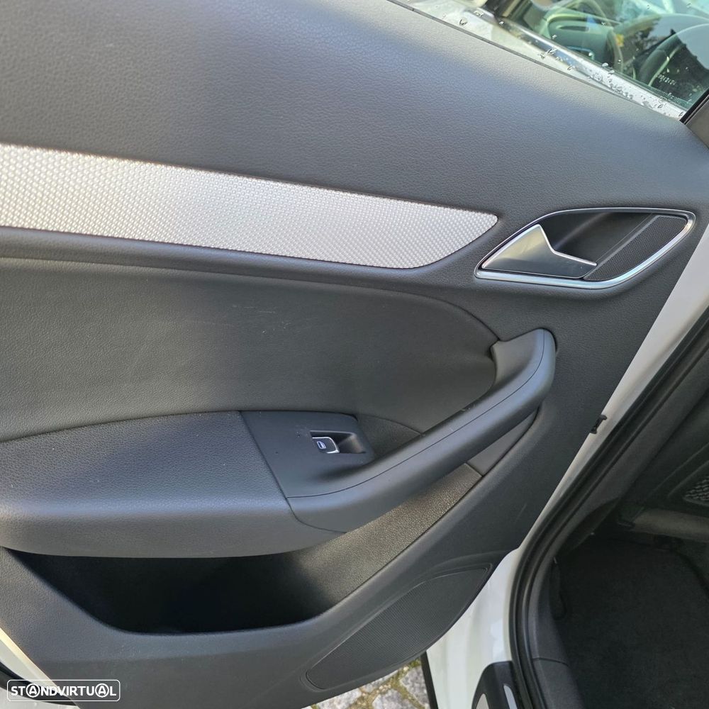 Audi Q3 2.0 TDI quattro S-line S-tronic - 39