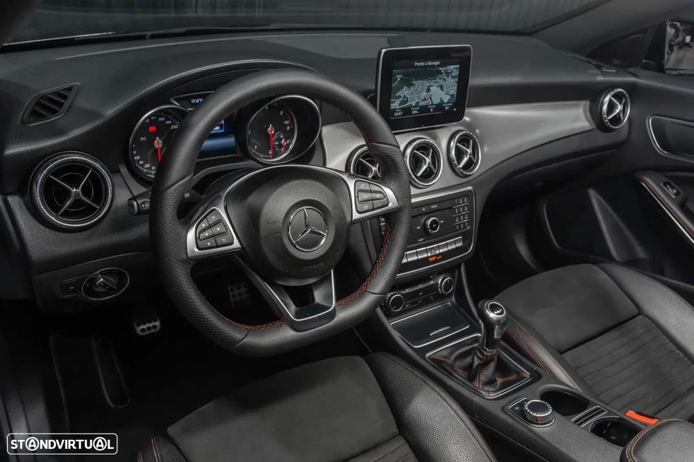 Mercedes-Benz CLA 200 d Shooting Brake AMG Line - 21