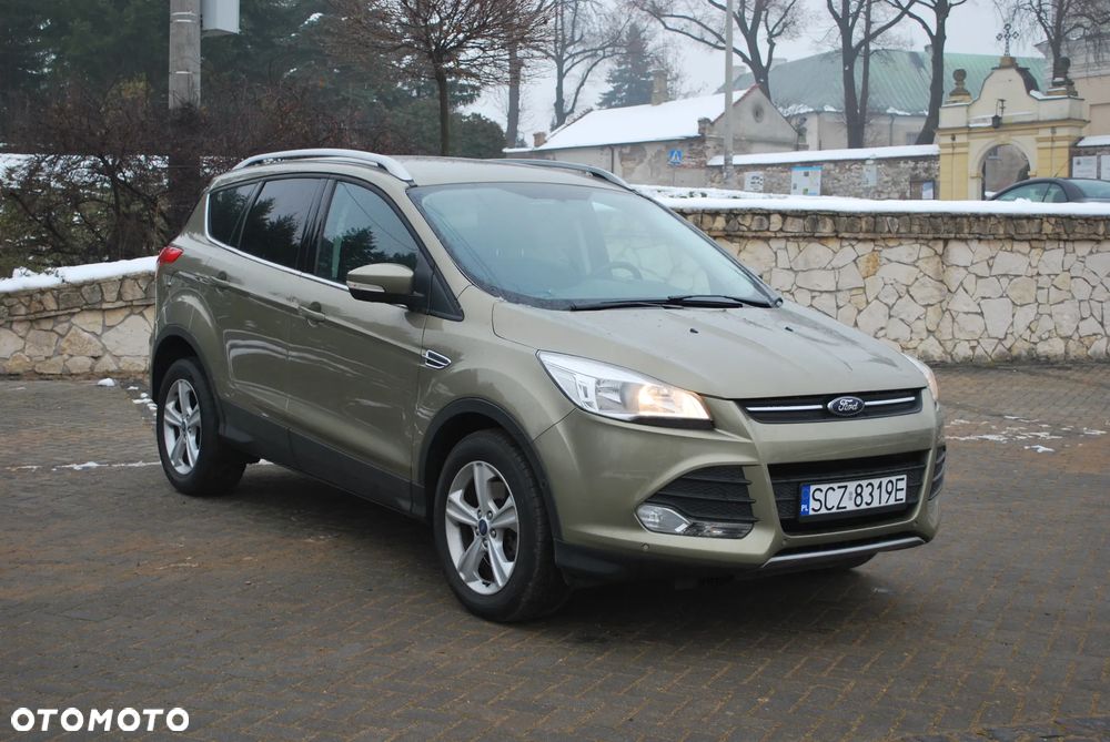 Ford Kuga 2.0 TDCi 2x4 Titanium - 34