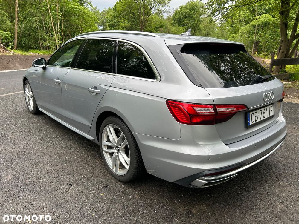 Audi A4 Avant 40 TDI S Line S tronic - 4