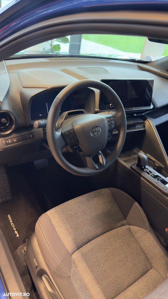 Toyota C-HR 1.8 HEV 140 CP 4x2 CVT Dynamic - 16