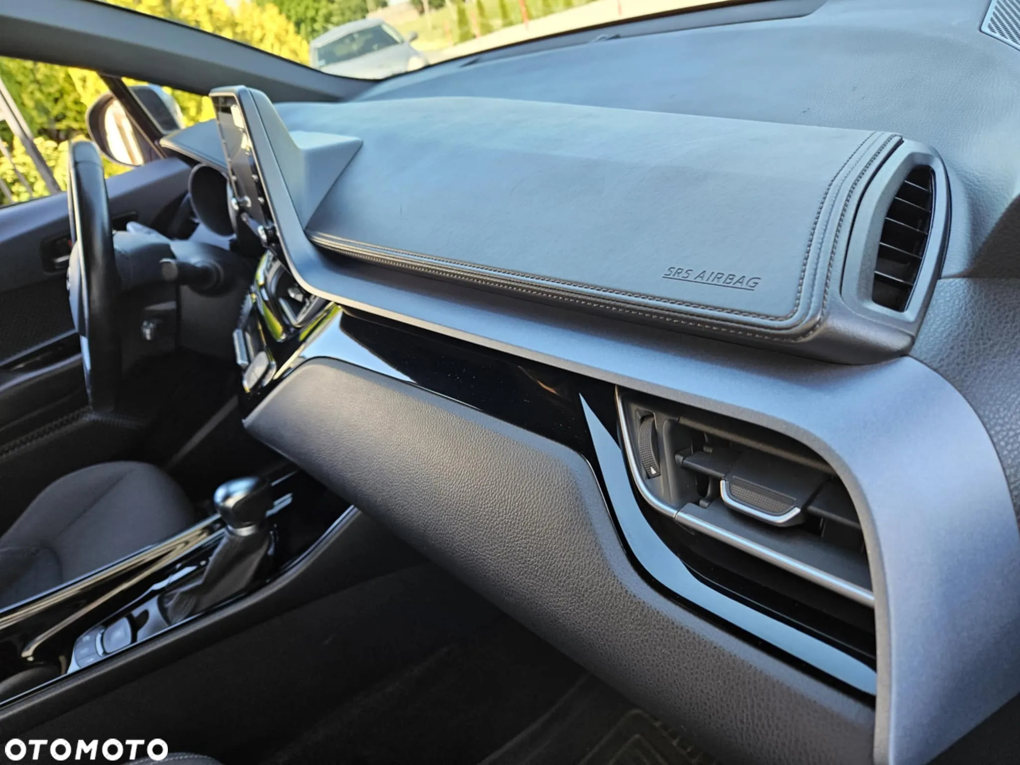 Toyota C-HR 1.8 Hybrid Business - 26