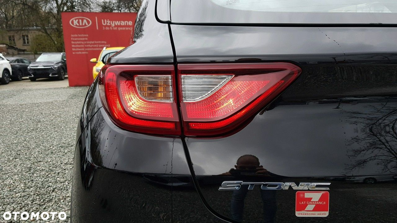 Kia Stonic 1.2 L - 11