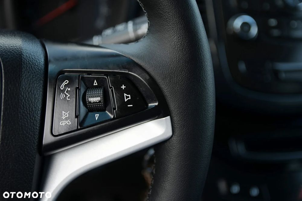 Chevrolet Orlando - 27