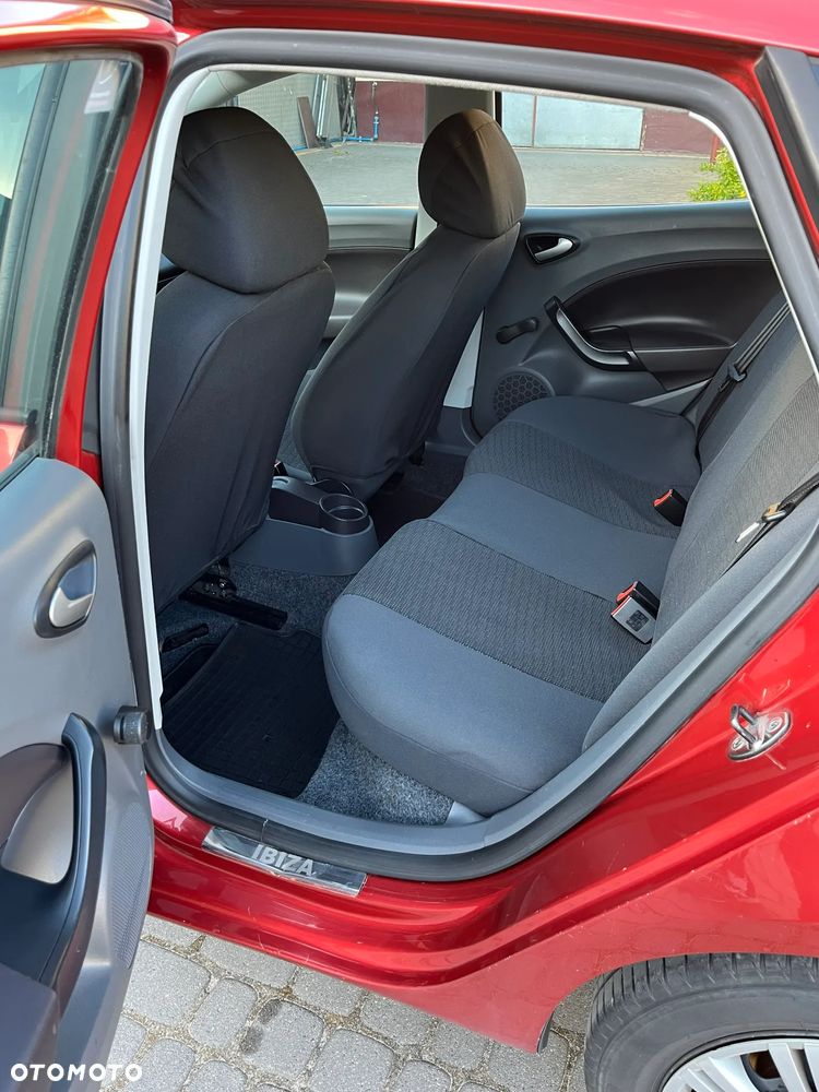 Seat Ibiza 1.4 16V Reference - 9